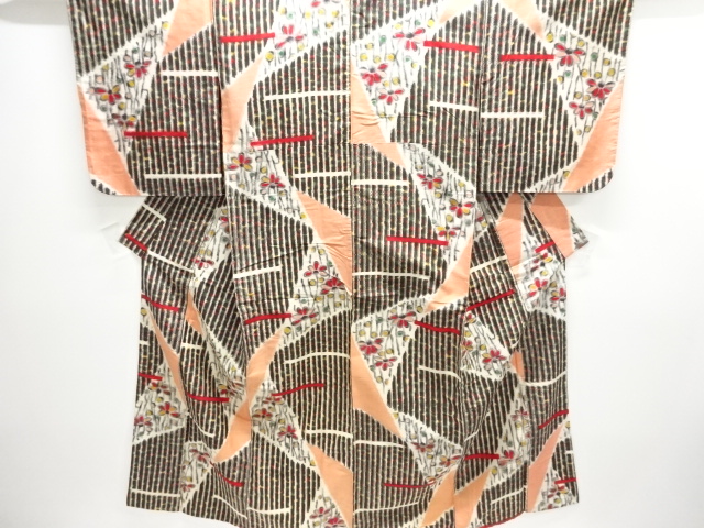 大正ロマン　縞に花模様織出し銘仙着物